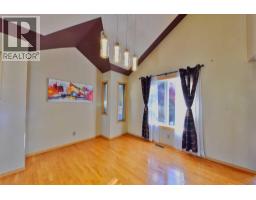 5pc Bathroom - 131 Hawkstone Drive Nw, Calgary, AB T3G3N4 Photo 8