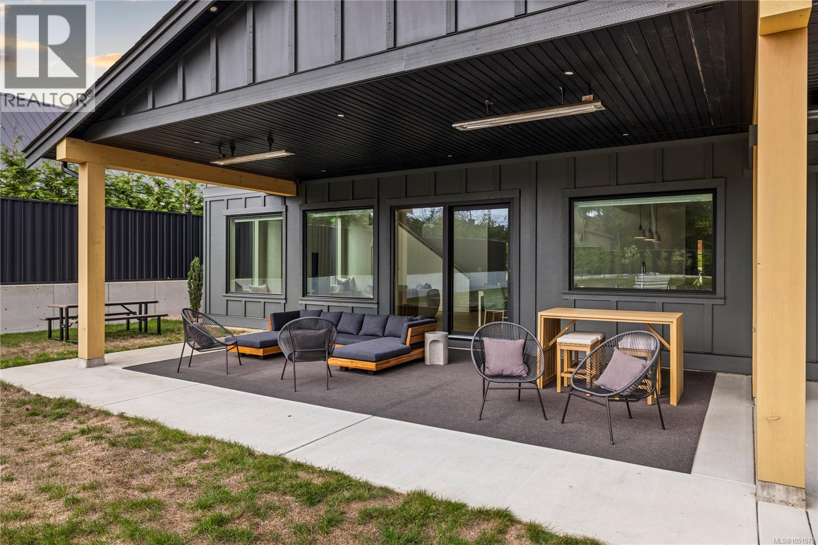 7393 Sunbury Rd, Lantzville - Image 1