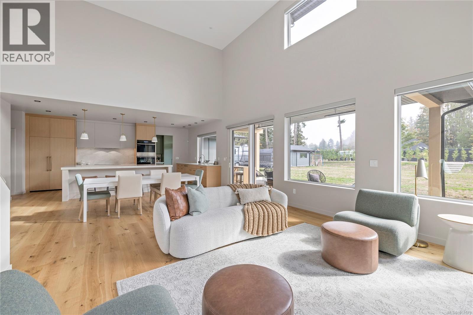 7393 Sunbury Rd, Lantzville - Image 1