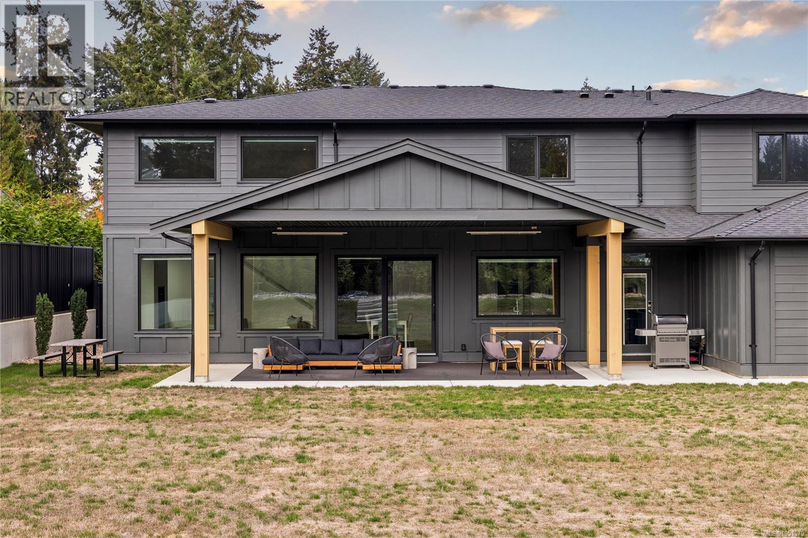 7393 Sunbury Rd, Lantzville - Image 1