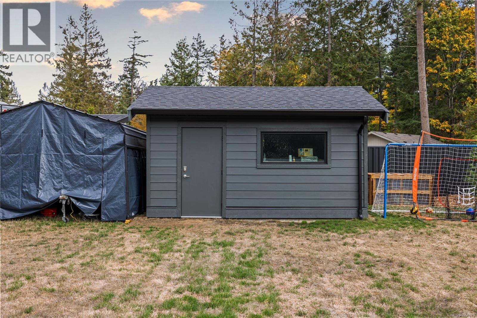 7393 Sunbury Rd, Lantzville - Image 1
