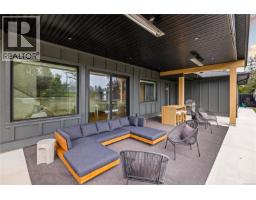 Pantry - 7393 Sunbury Rd, Lantzville, BC V0R2H0 Photo 18