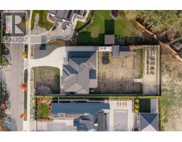 7393 Sunbury Rd, Lantzville, BC V0R2H0 Photo 61