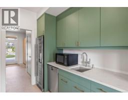 Ensuite - 7393 Sunbury Rd, Lantzville, BC V0R2H0 Photo 7