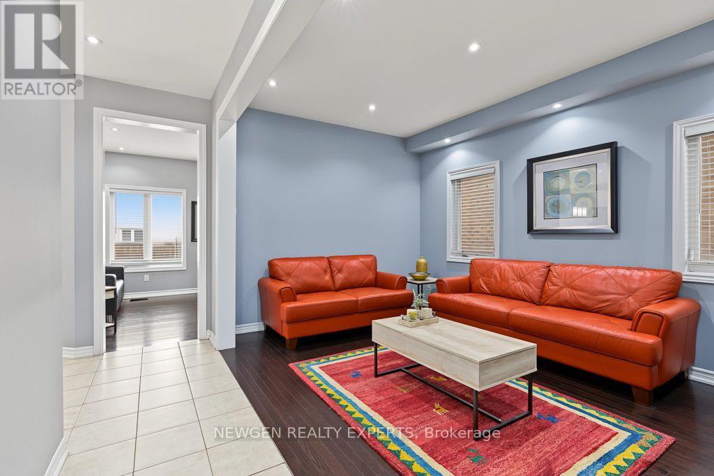 43 LONE ROCK CIRCLE - 12