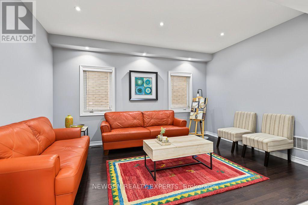 43 Lone Rock Circle, Brampton, ON photo 13