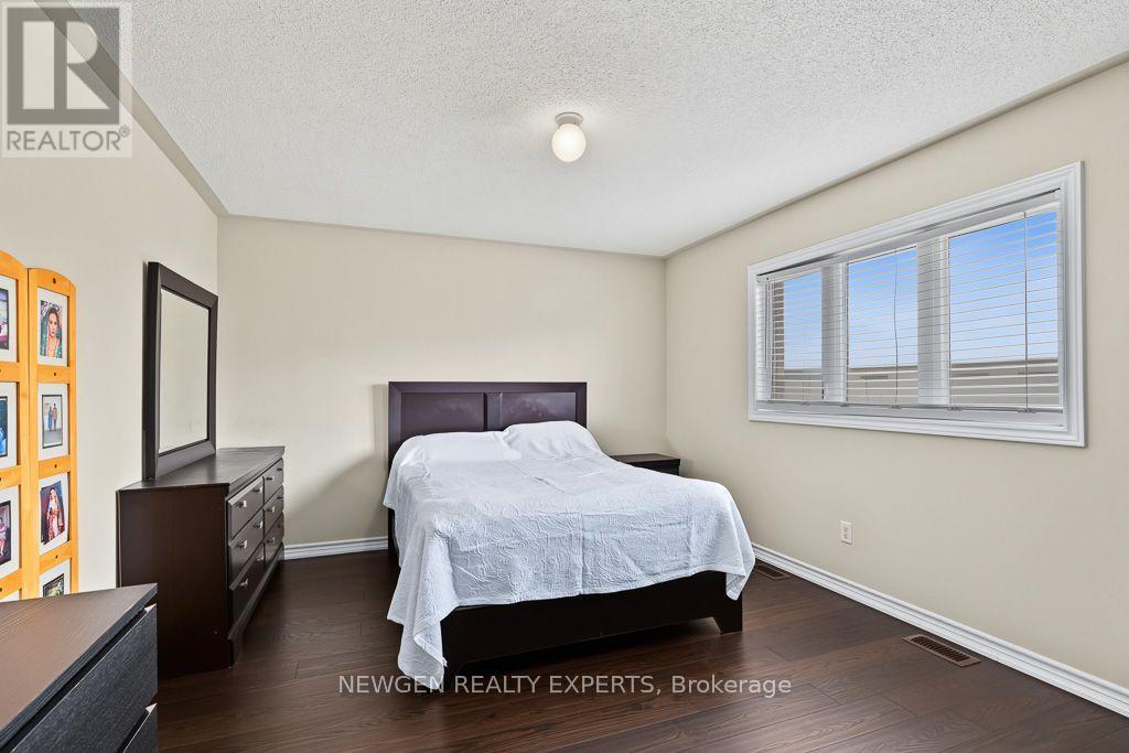 43 Lone Rock Circle, Brampton, ON photo 28