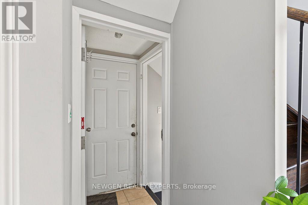 43 Lone Rock Circle, Brampton, ON photo 37