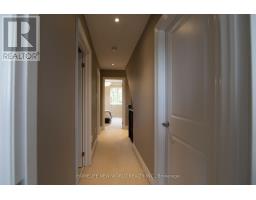 585a Oxford Street, Toronto, ON M8Y1E6 Photo 12