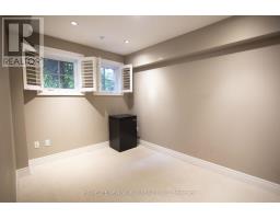 585a Oxford Street, Toronto, ON M8Y1E6 Photo 22