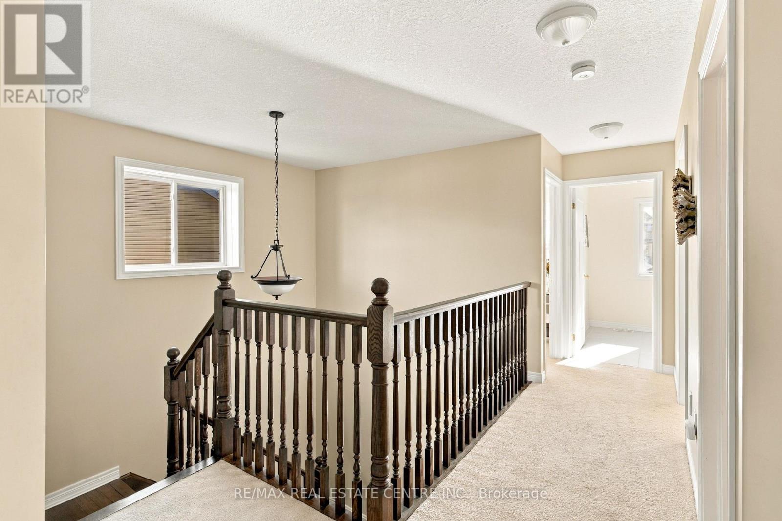 51 LAVERTY CRESCENT - 23