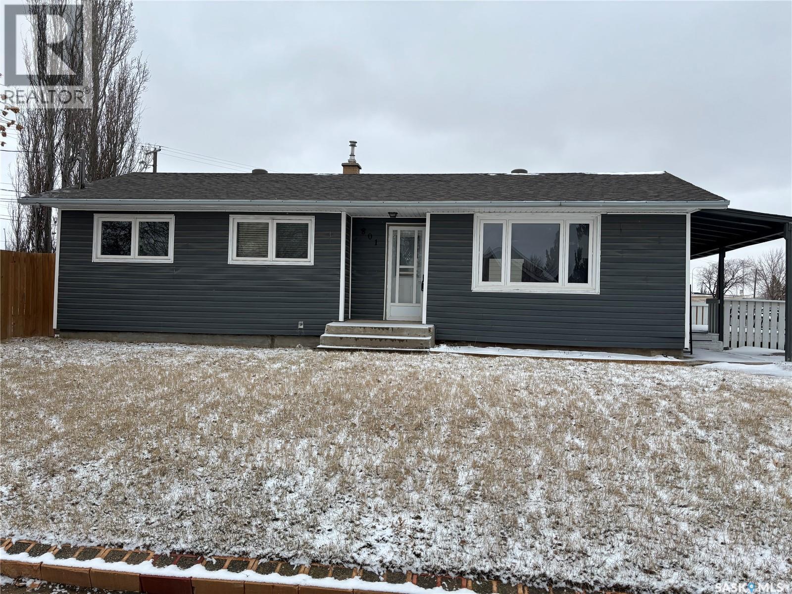 801 Lorne STREET W - 21