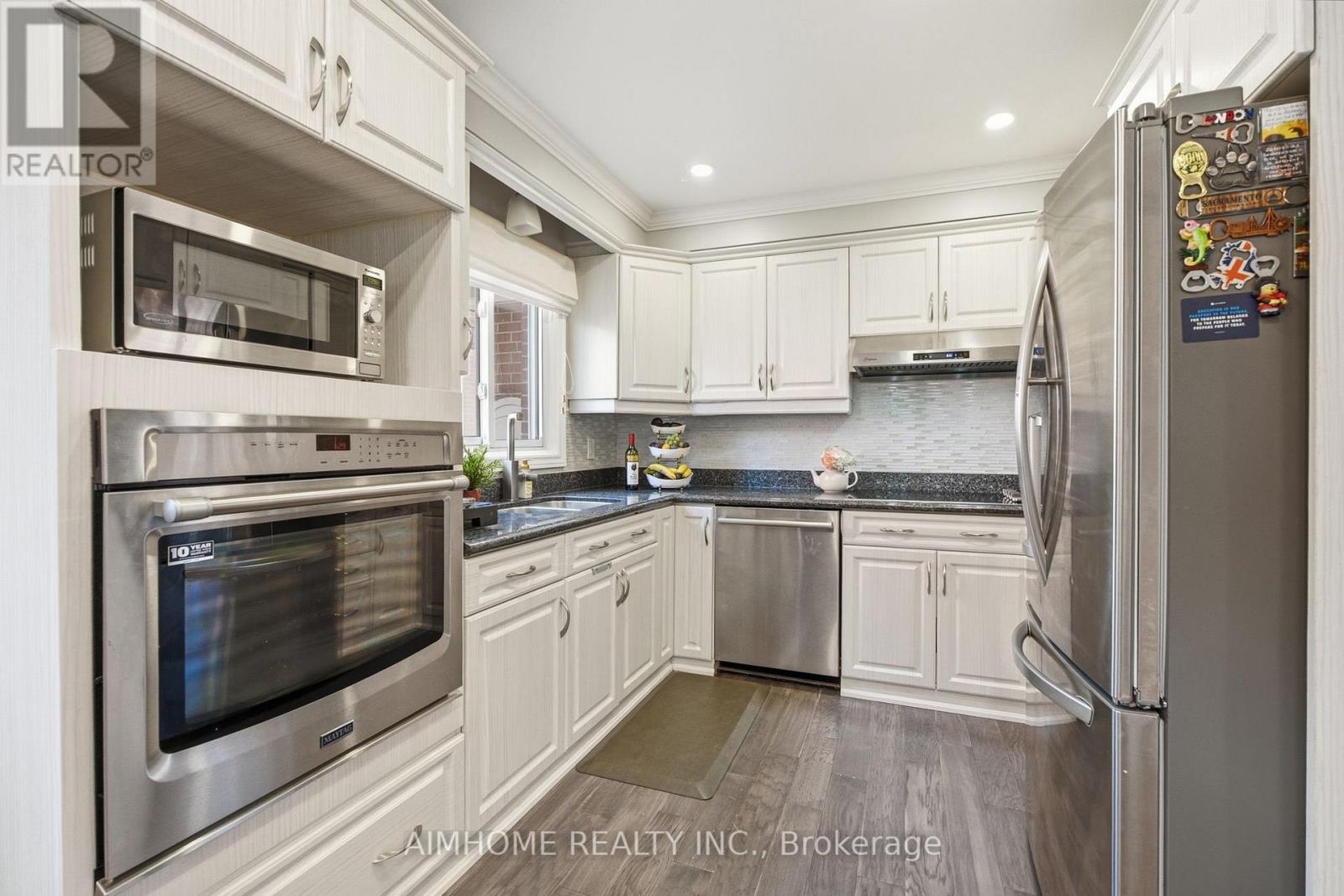 18 Haviland Drive, Toronto, ON photo 15