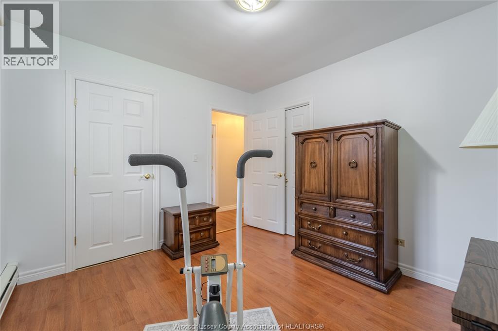 15 BOND AVENUE - 23