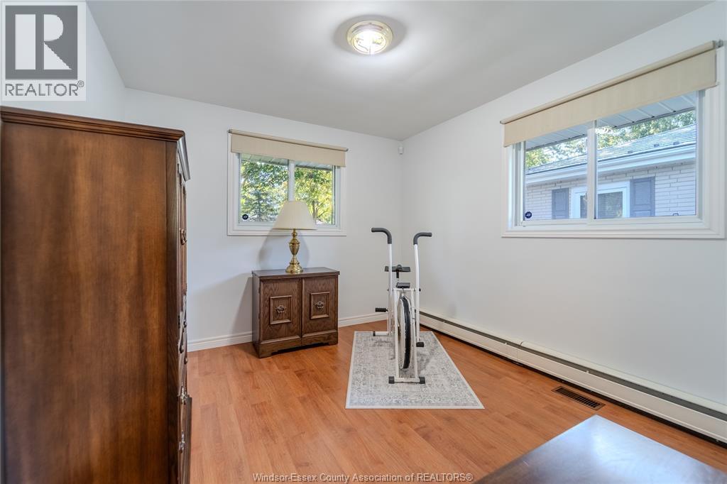 15 BOND AVENUE - 22