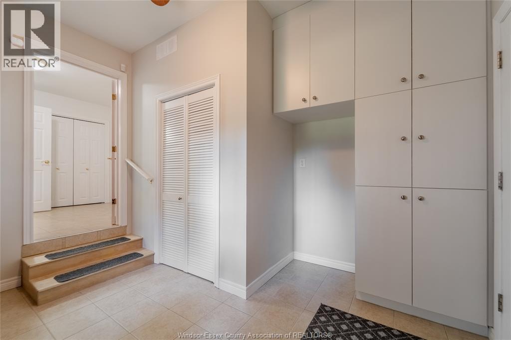 15 BOND AVENUE - 27