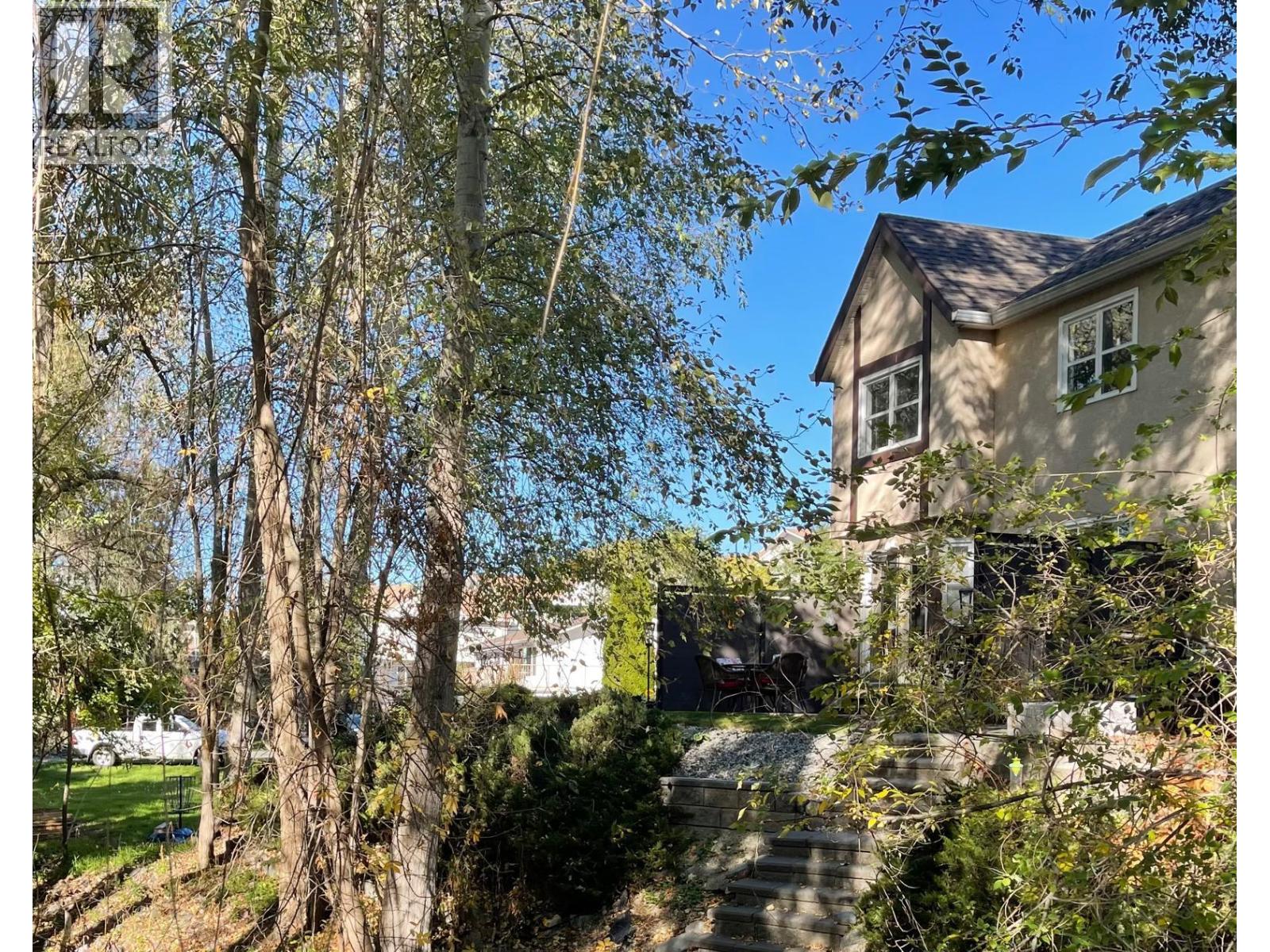 401 Browne Road Unit# 11, Vernon - Image 1