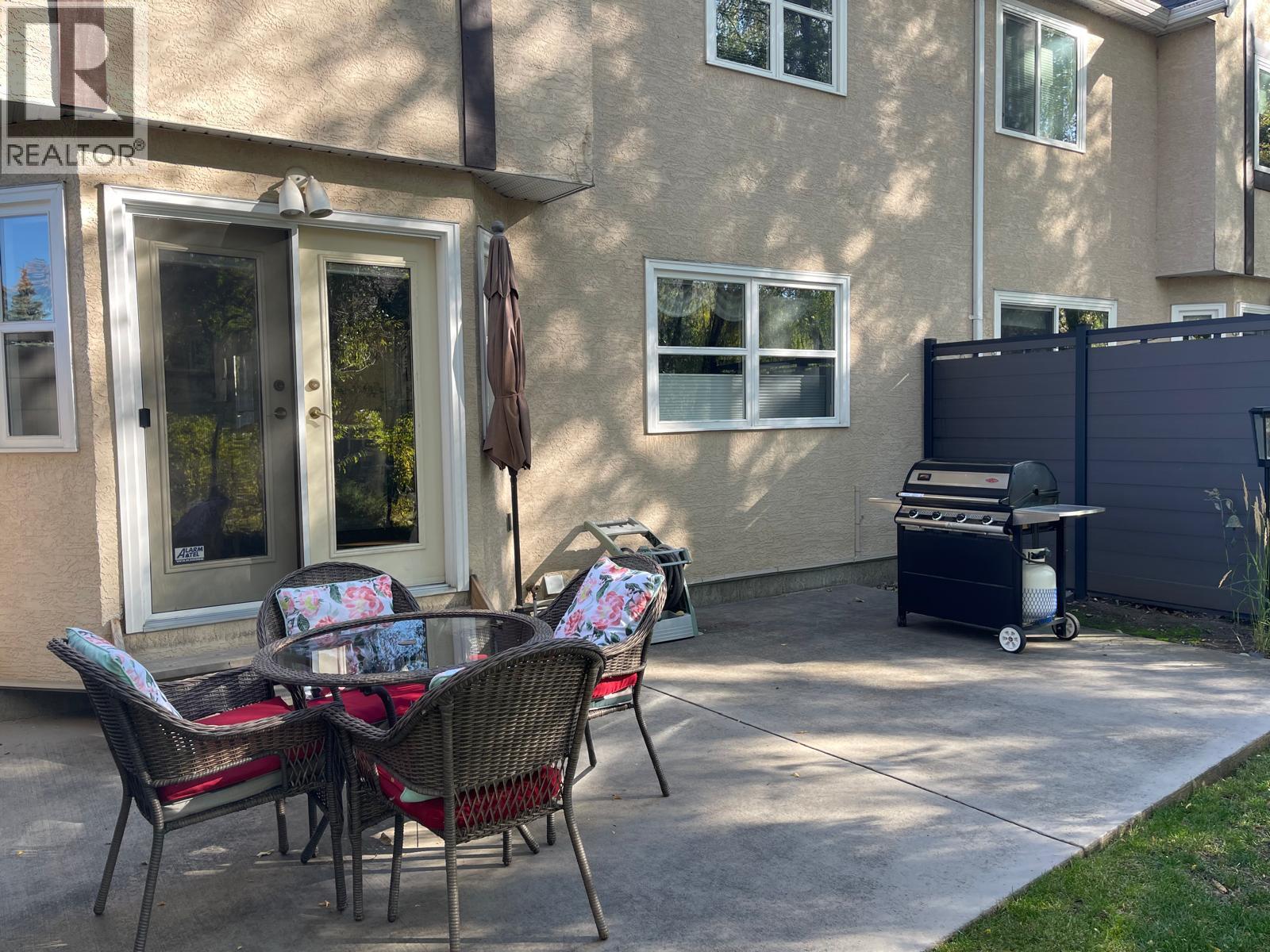 401 Browne Road Unit# 11, Vernon - Image 1
