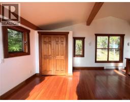 1955 Garland Dr, Gabriola Island, BC V0R1X6 Photo 19
