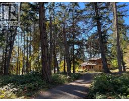 1955 Garland Dr, Gabriola Island, BC V0R1X6 Photo 21