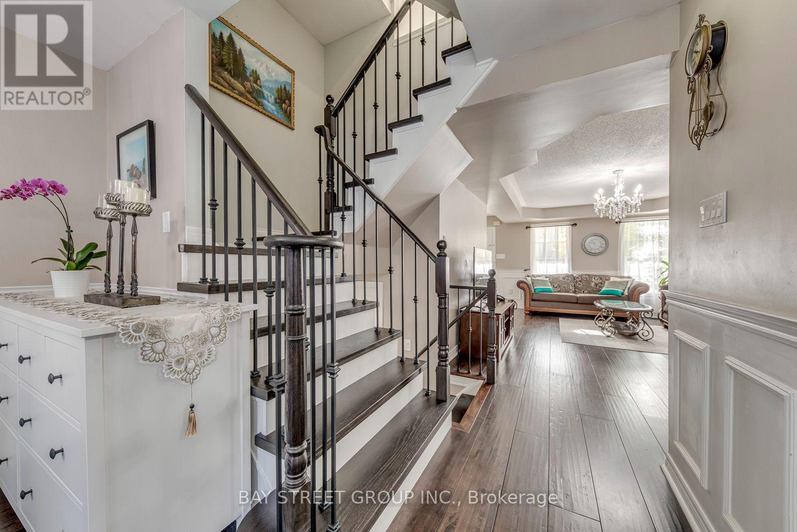 213 LITTLEWOOD DRIVE - 14