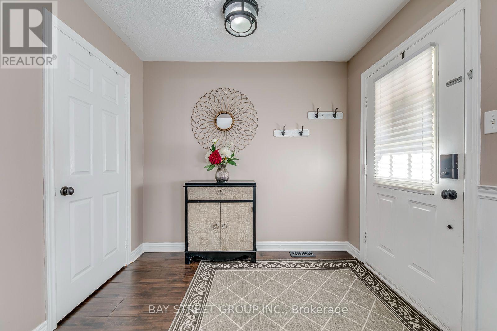 213 LITTLEWOOD DRIVE - 4