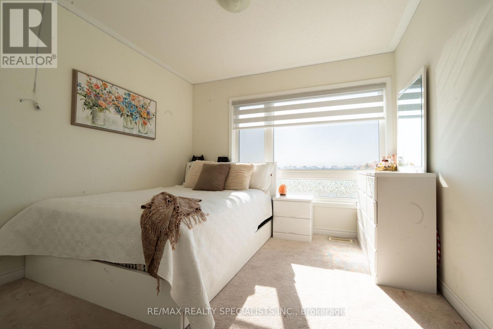 1 BOOTHILL DRIVE - 18
