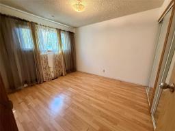 107 Bret Bay, Winnipeg, MB R2G2C3 Photo 10