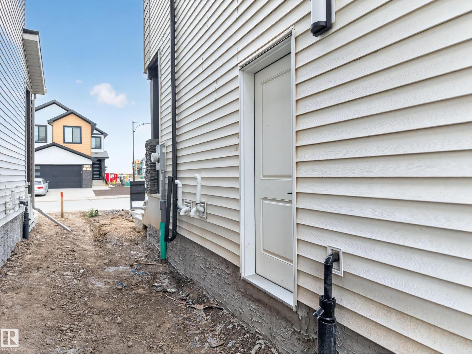 13007 186 Ave NW - 39