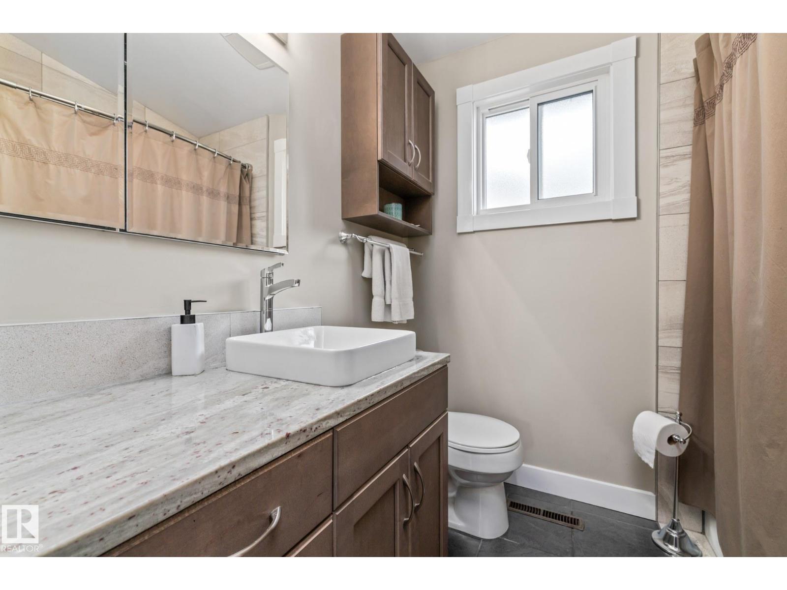 9107 58 ST NW NW, Edmonton — photo 16