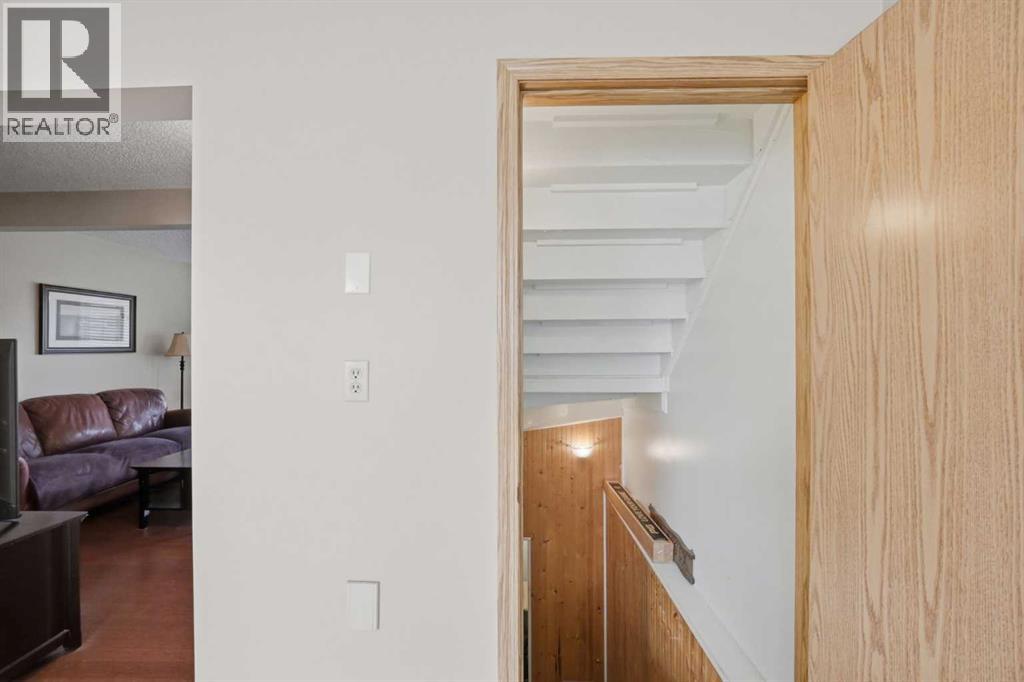 37 Appleside Close SE - 18