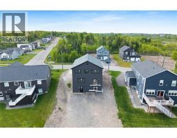 39 Winterberry Drive, photo 8