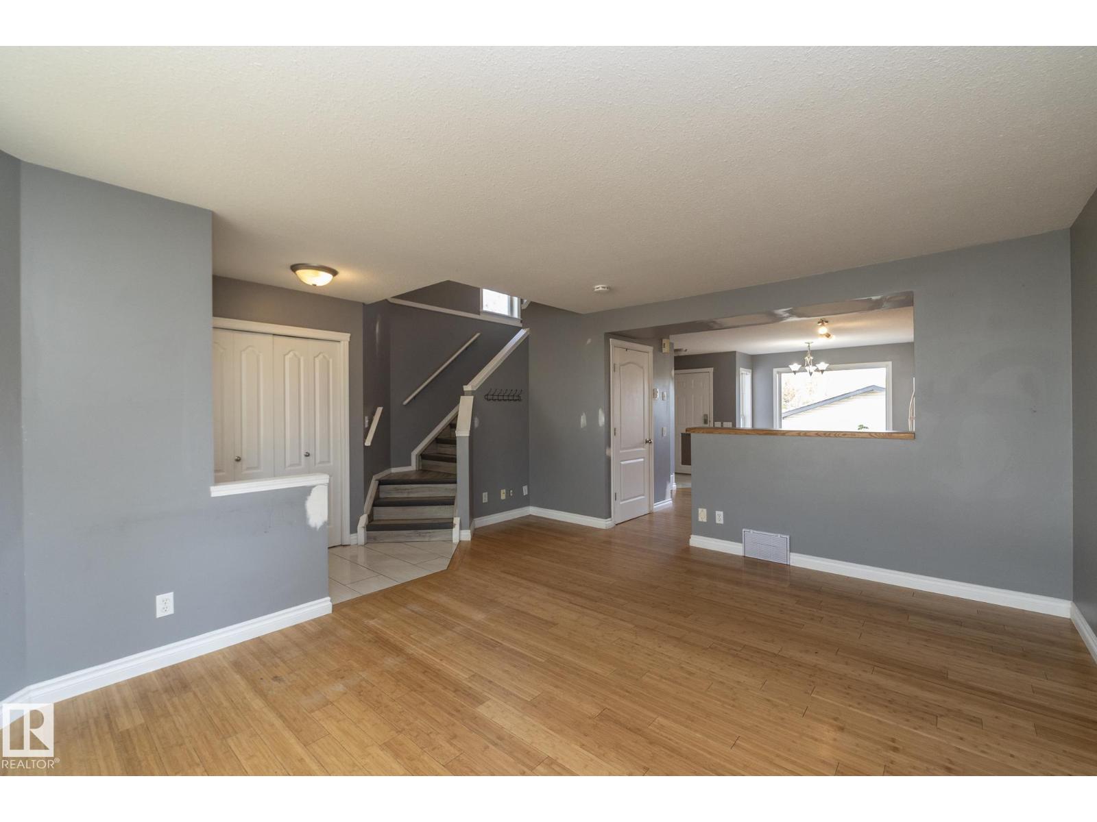 137 MICHIGAN ST - 13