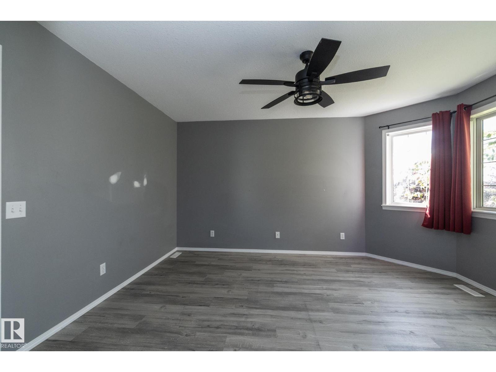 137 MICHIGAN ST - Image 31