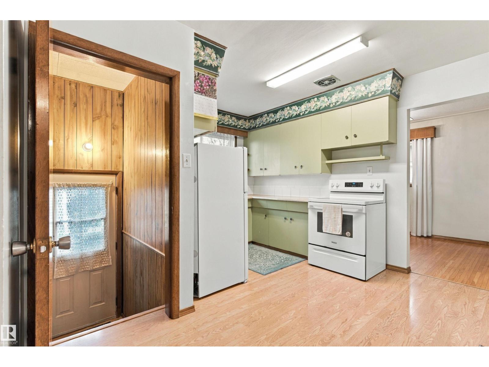 10520 Lauderdale RD NW - 15