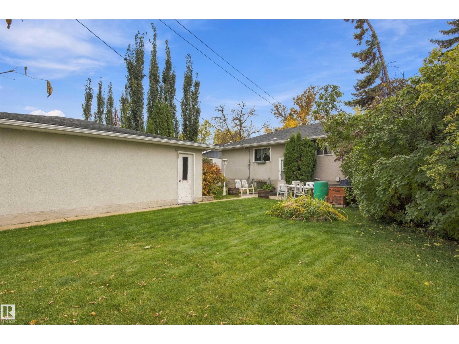 10520 Lauderdale RD NW - 29