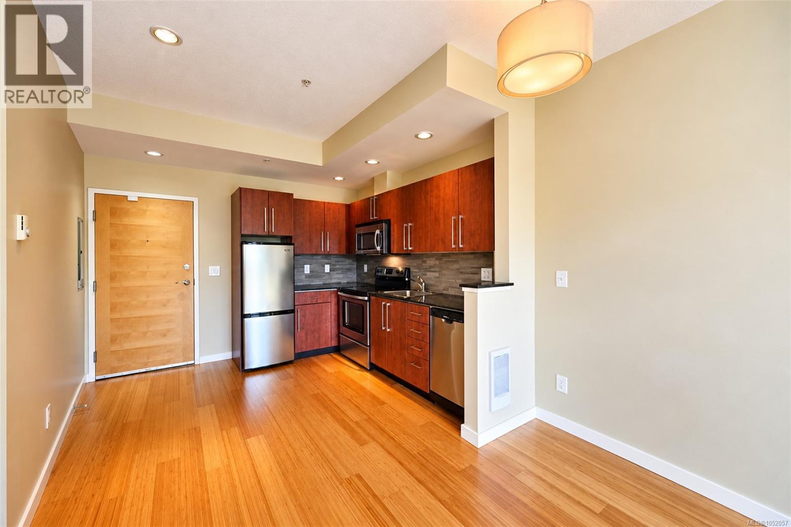 #306 611 Brookside Rd - 10