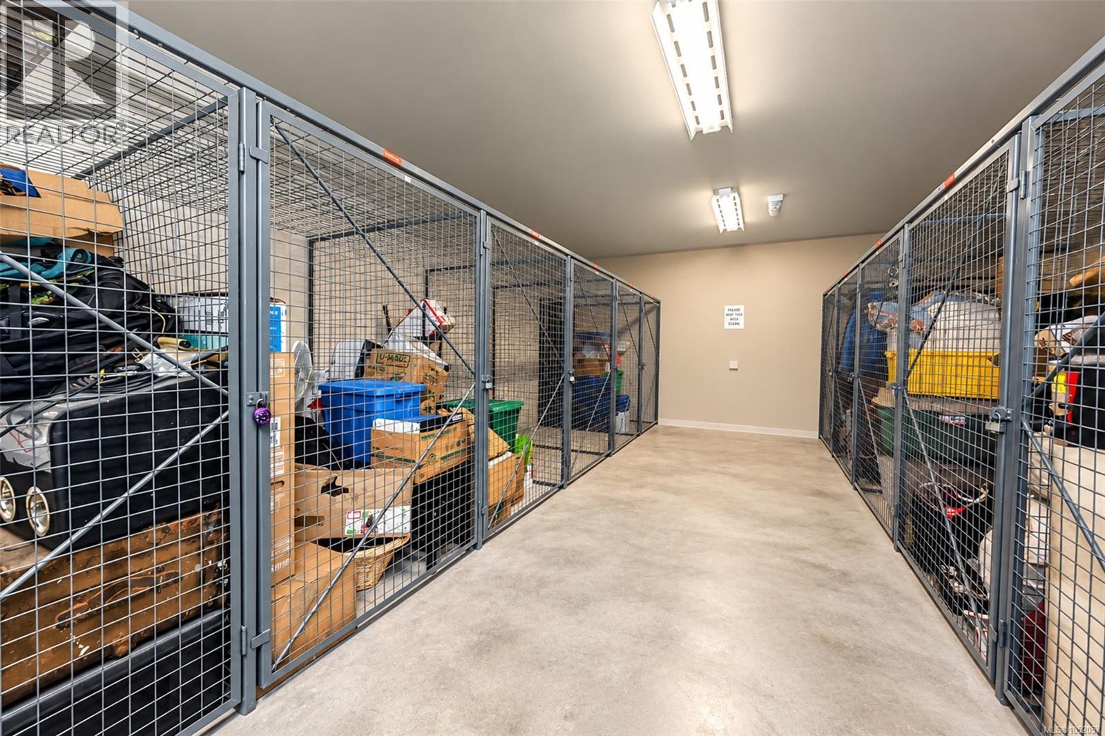 #306 611 Brookside Rd - 33