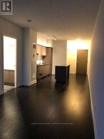 501 St Clair Avenue West — photo 14