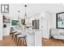 3pc Bathroom - 4919 Claret Street Nw, Calgary, AB T2L1C2 Photo 8