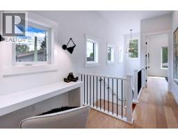 1906 43 Avenue SW - photo 14