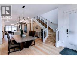 1906 43 Avenue SW - photo 5