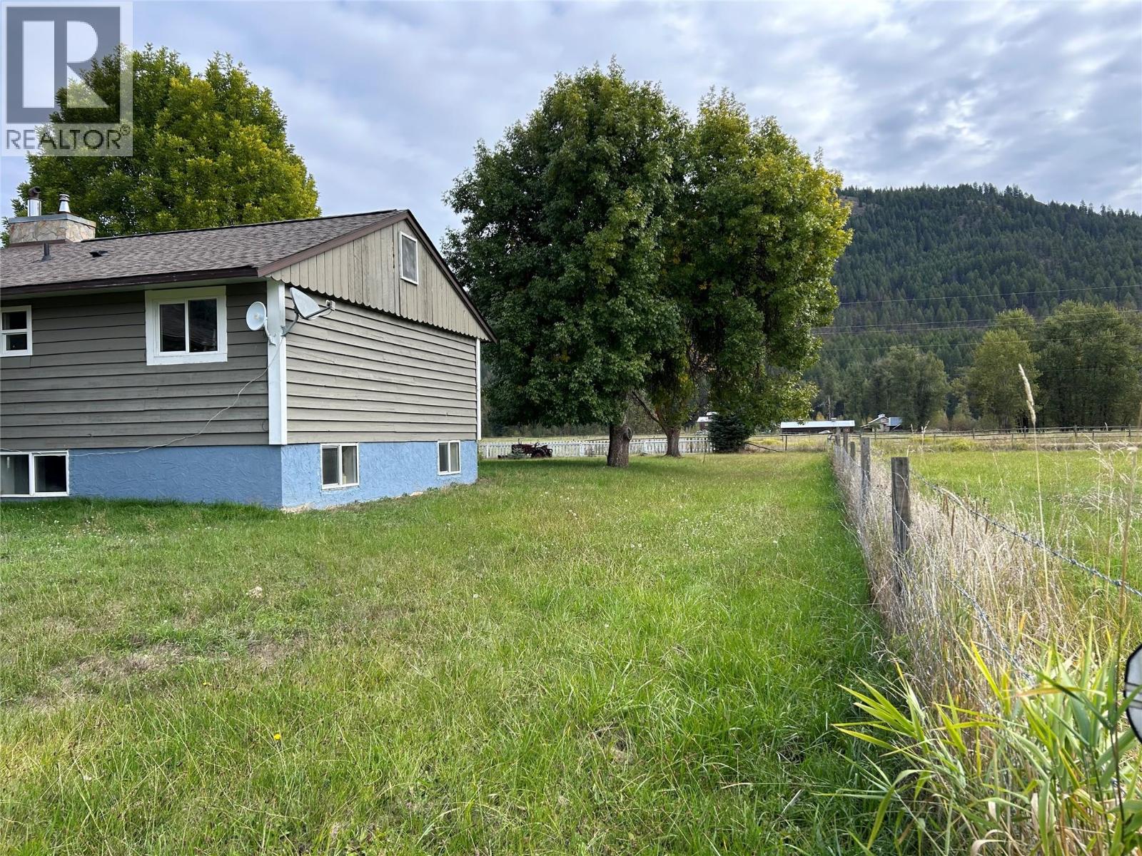  12255 BROWN CREEK NORTH Road, Grand Forks - Image 1