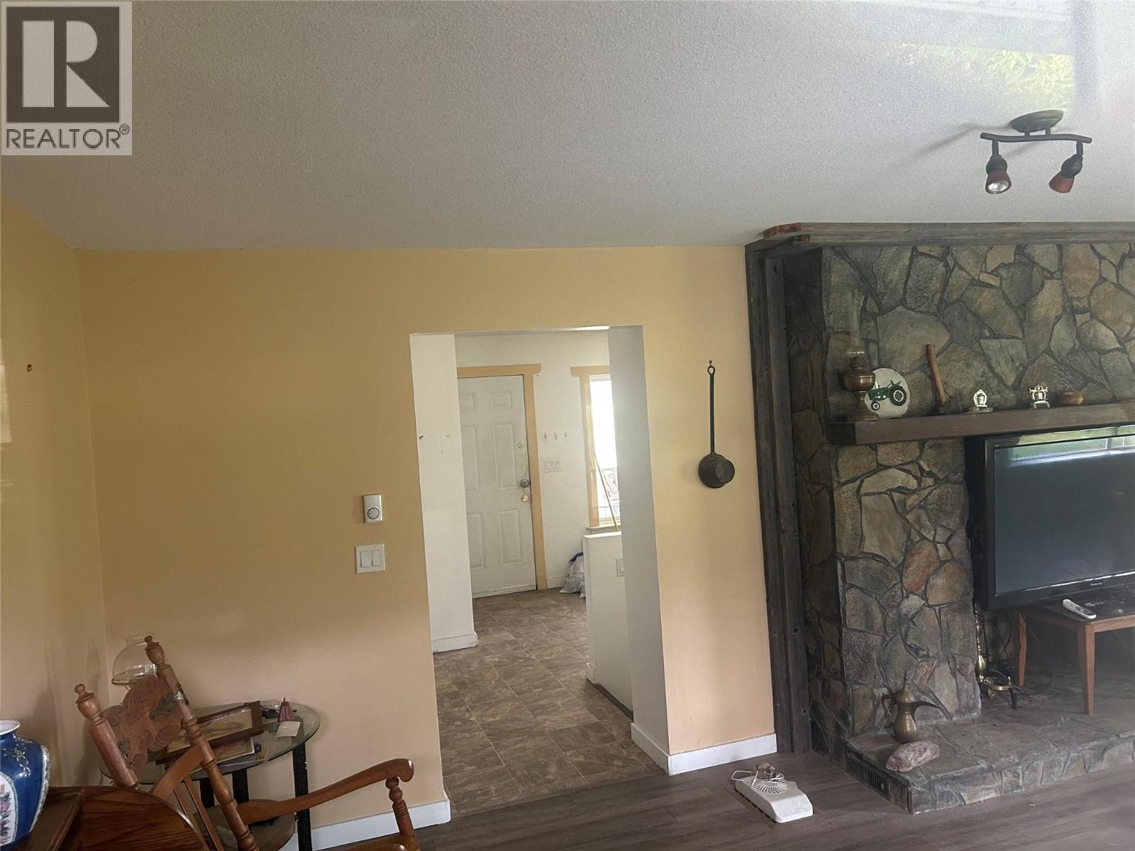 12255 BROWN CREEK NORTH Road, Grand Forks - Image 1