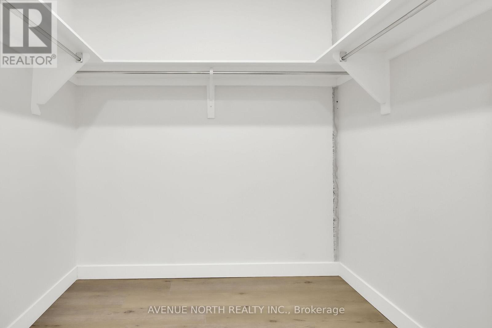 10 James Street — photo 28