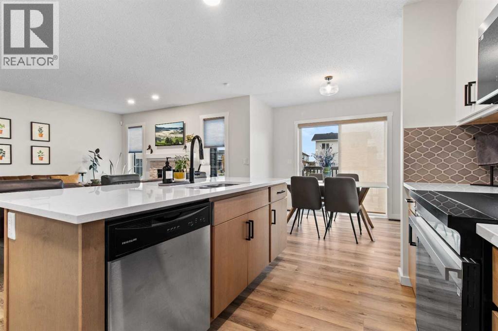 Listing photo – 76 Latoria Court, Rural Red Deer County