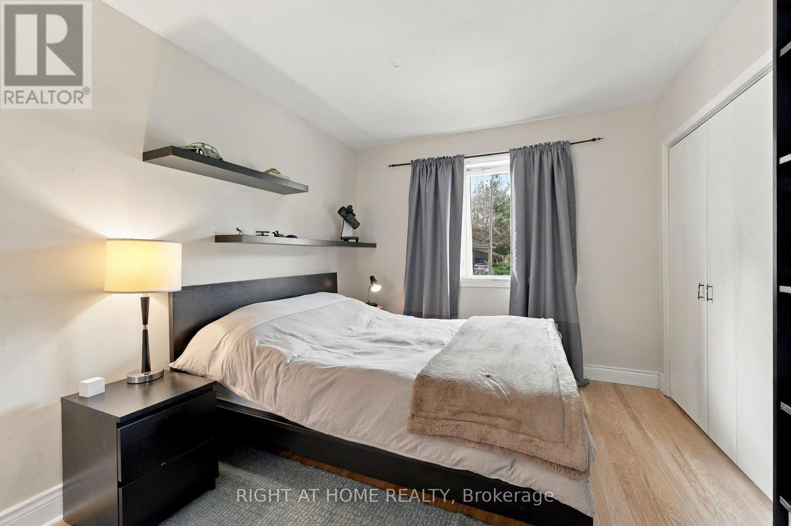 9 APPLEDALE ROAD - 16