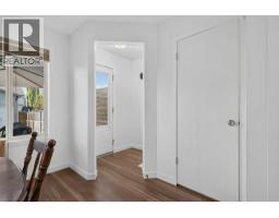 223 Elgin Point SE - photo 15