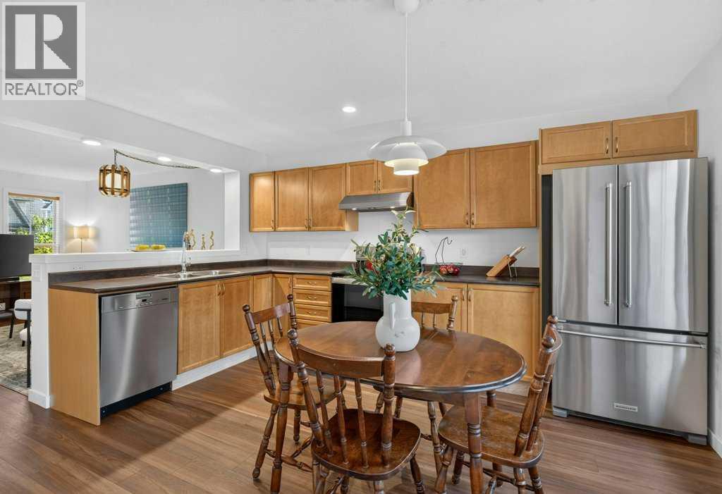 223 Elgin Point SE - 11