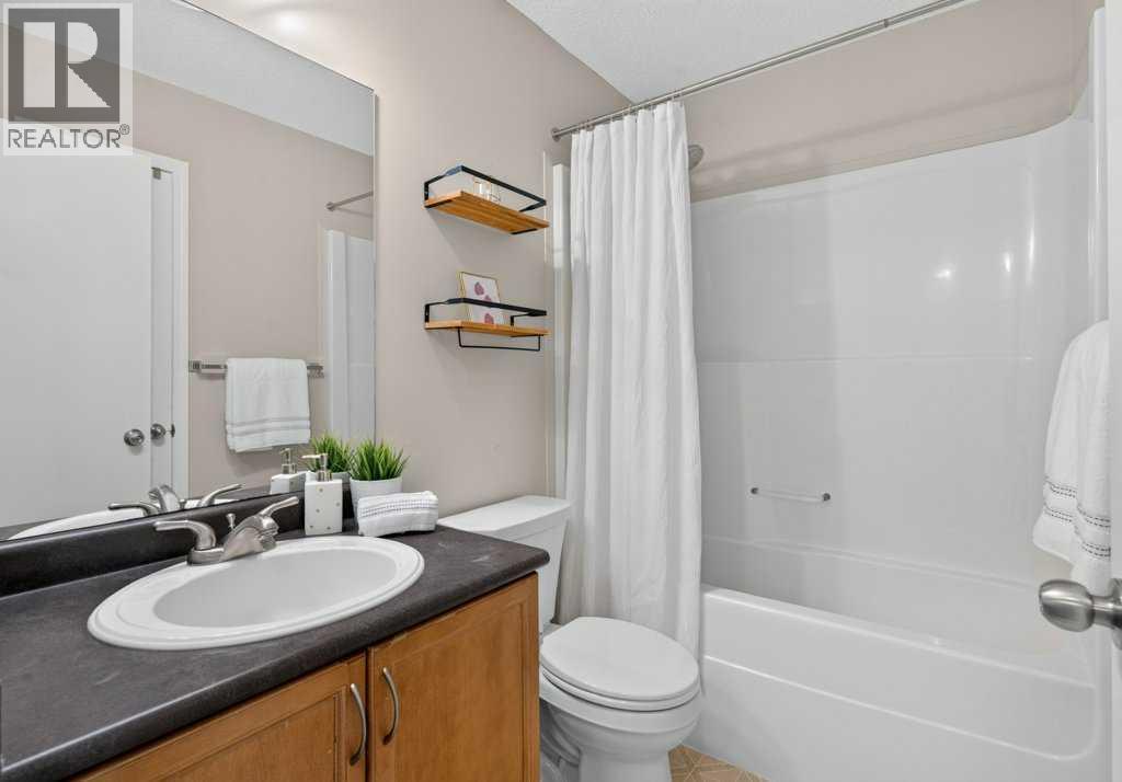 223 Elgin Point SE - 29